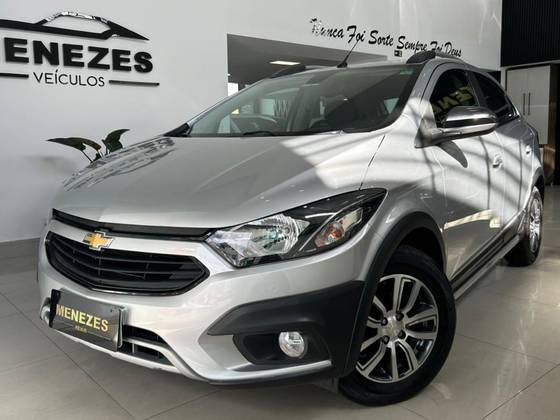 CHEVROLET ONIX 1.4 MPFI ACTIV 8V FLEX 4P AUTOMÁTICO CHEVROLET ONIX 1.4 MPFI ACTIV 8V FLEX 4P AUTOMÁTICO